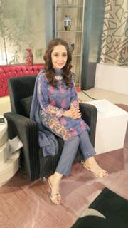 Juggun Kazim feet photo thumbnail