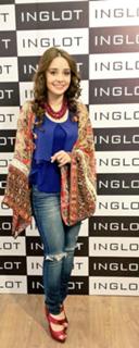 Juggun Kazim feet photo thumbnail