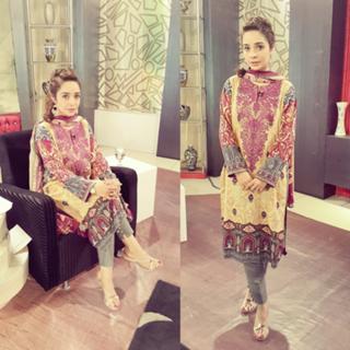 Juggun Kazim feet photo thumbnail