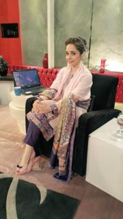 Juggun Kazim feet photo thumbnail