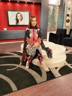 Juggun Kazim feet photo thumbnail