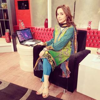 Juggun Kazim feet photo thumbnail