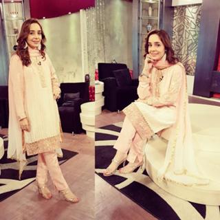 Juggun Kazim feet photo thumbnail