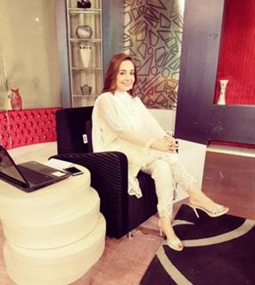 Juggun Kazim feet photo thumbnail