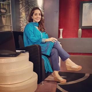 Juggun Kazim feet photo thumbnail