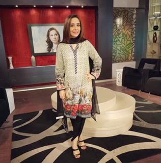 Juggun Kazim feet photo thumbnail