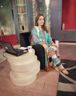 Juggun Kazim feet photo thumbnail