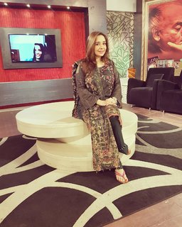 Juggun Kazim feet photo thumbnail