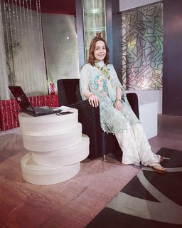 Juggun Kazim feet photo thumbnail