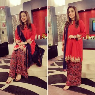 Juggun Kazim feet photo thumbnail