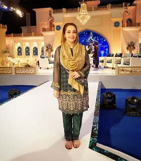 Juggun Kazim feet photo thumbnail