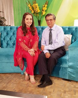 Juggun Kazim feet photo thumbnail