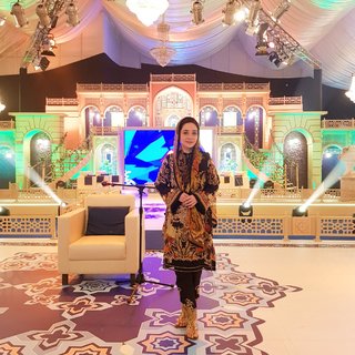 Juggun Kazim feet photo thumbnail