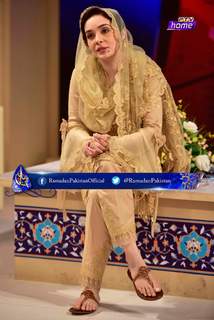 Juggun Kazim feet photo thumbnail