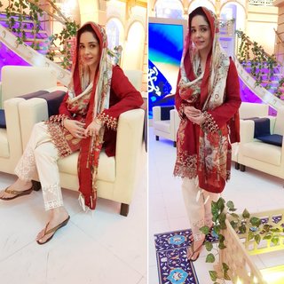 Juggun Kazim feet photo thumbnail