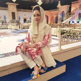 Juggun Kazim feet photo thumbnail