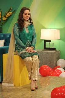 Juggun Kazim feet photo thumbnail