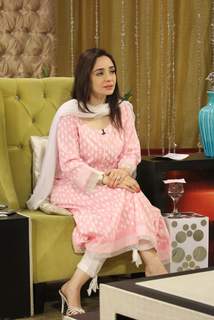 Juggun Kazim feet photo thumbnail