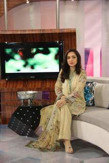 Juggun Kazim feet photo thumbnail