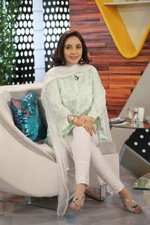 Juggun Kazim feet photo thumbnail