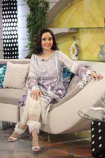 Juggun Kazim feet photo thumbnail