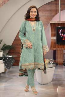 Juggun Kazim feet photo thumbnail