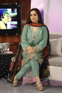 Juggun Kazim feet photo thumbnail