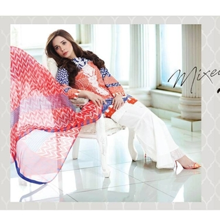 Juggun Kazim feet photo thumbnail