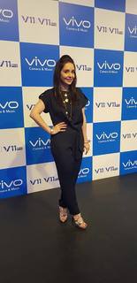 Juggun Kazim feet photo thumbnail