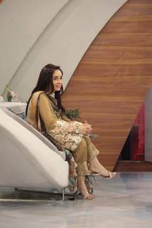 Juggun Kazim feet photo thumbnail