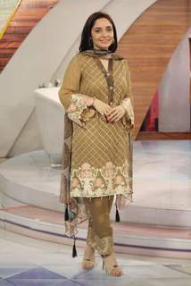 Juggun Kazim feet photo thumbnail