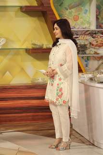 Juggun Kazim feet photo thumbnail