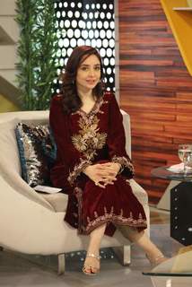 Juggun Kazim feet photo thumbnail