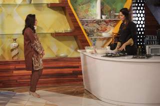 Juggun Kazim feet photo thumbnail