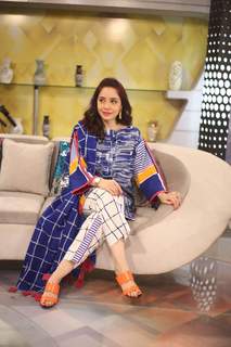 Juggun Kazim feet photo thumbnail