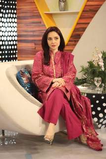 Juggun Kazim feet photo thumbnail