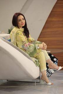 Juggun Kazim feet photo thumbnail