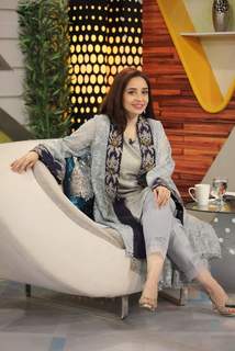 Juggun Kazim feet photo thumbnail