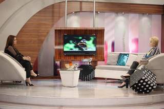 Juggun Kazim feet photo thumbnail