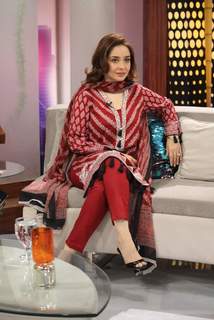 Juggun Kazim feet photo thumbnail