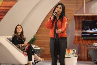 Juggun Kazim feet photo thumbnail