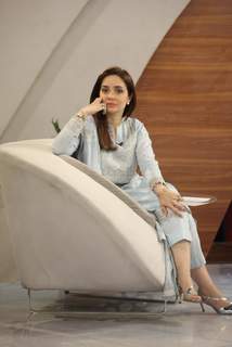 Juggun Kazim feet photo thumbnail