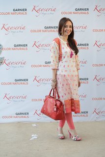 Juggun Kazim feet photo thumbnail