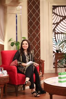 Juggun Kazim feet photo thumbnail