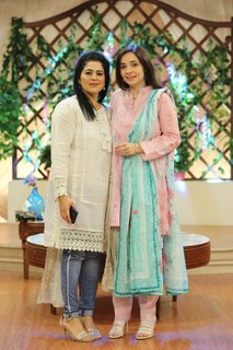 Juggun Kazim feet photo thumbnail