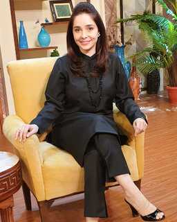 Juggun Kazim feet photo thumbnail