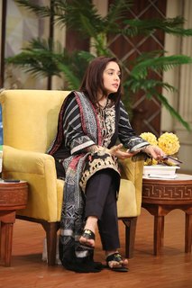 Juggun Kazim feet photo thumbnail