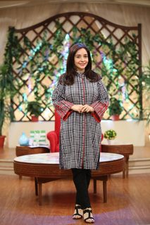 Juggun Kazim feet photo thumbnail