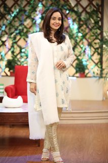 Juggun Kazim feet photo thumbnail