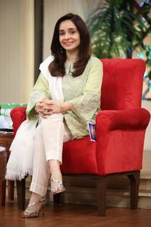 Juggun Kazim feet photo thumbnail